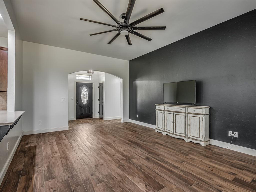 4th image of 5741 Timberland Xing, Guthrie, OK 73044 | MLS# 1244089