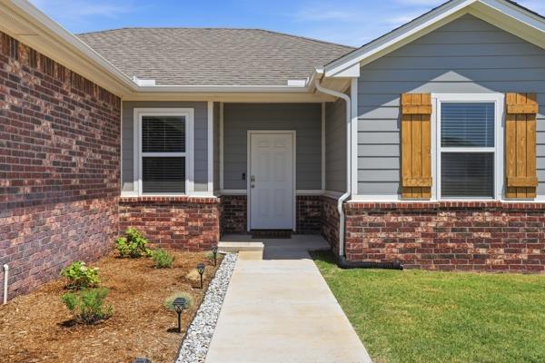 2nd image of 8229 Bluestem Trl, El Reno, OK 73036 | MLS# 1244107