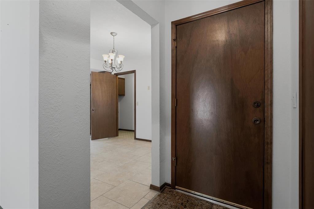 5th image of 11913 O Casey St, Yukon, OK 73099 | MLS# 1244136