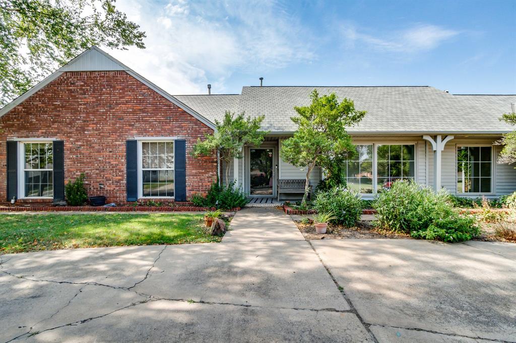 1st image of 2924 Cornwall Pl, Oklahoma City, OK 73120 | MLS# 1244137