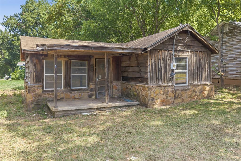 1st image of 502 E California St, Wynnewood, OK 73098 | MLS# 1244192