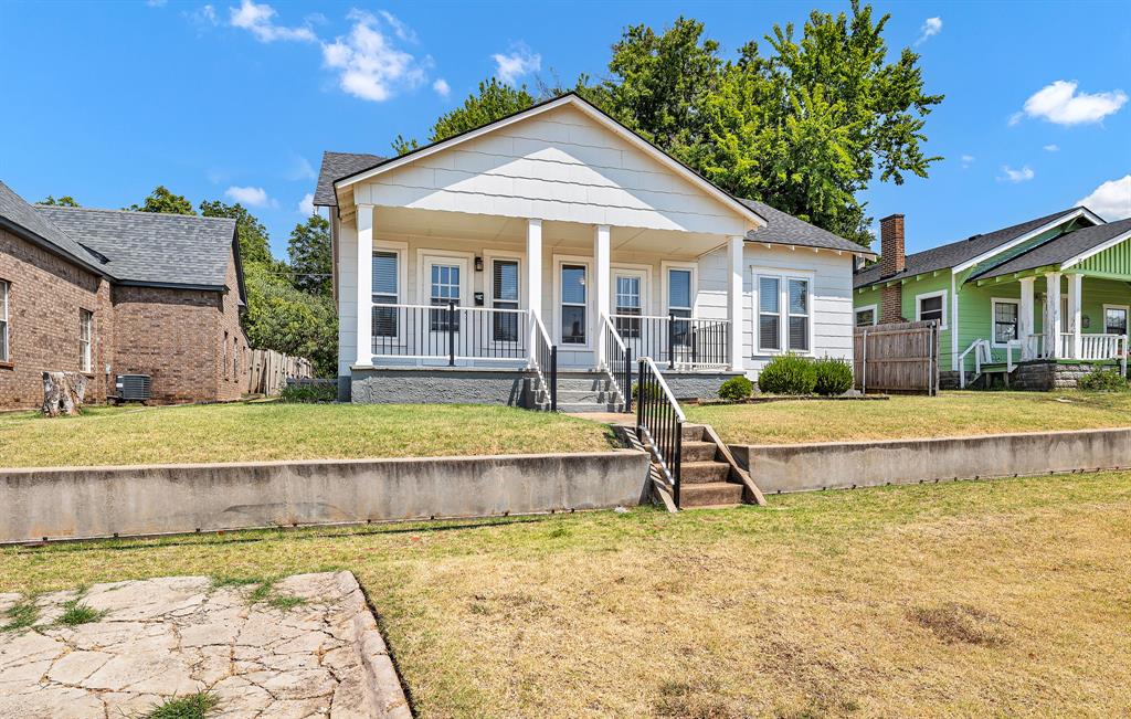 3rd image of 711 S Barker Ave, El Reno, OK 73036 | MLS# 1244201