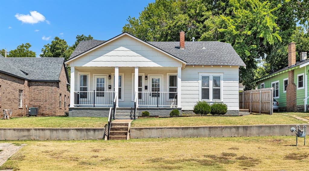 2nd image of 711 S Barker Ave, El Reno, OK 73036 | MLS# 1244201