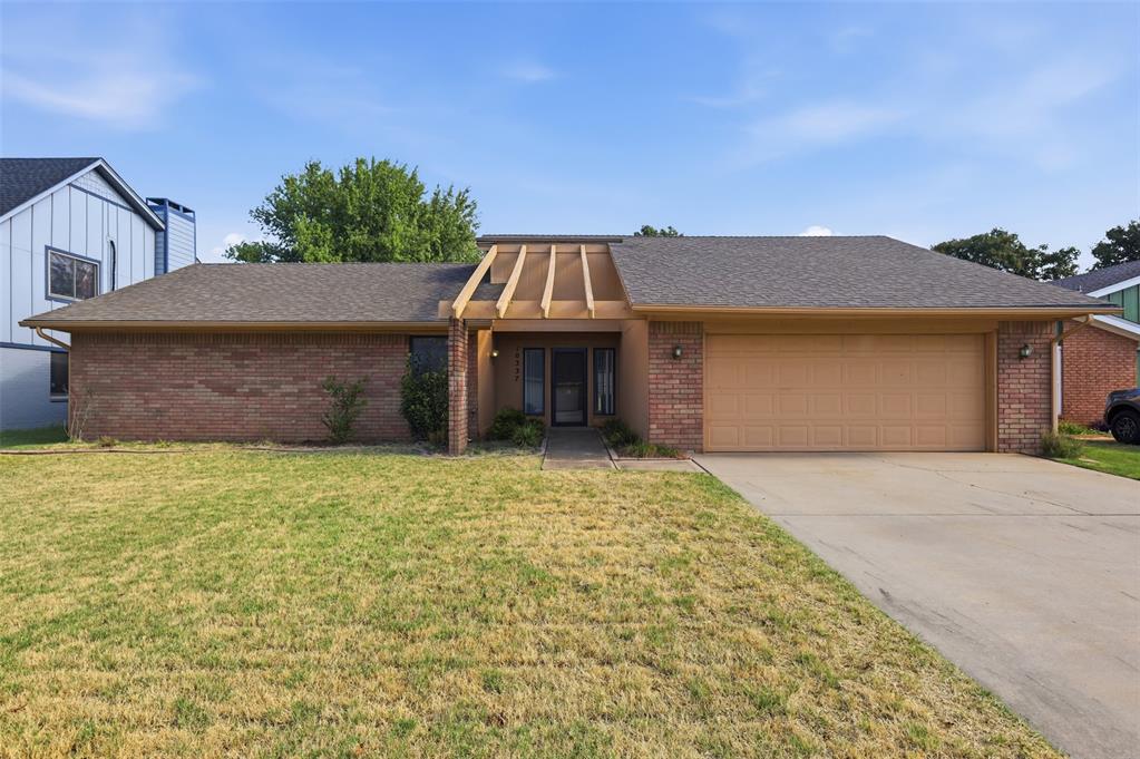 1st image of 10337 Kendal Ave, Yukon, OK 73099 | MLS# 1244337
