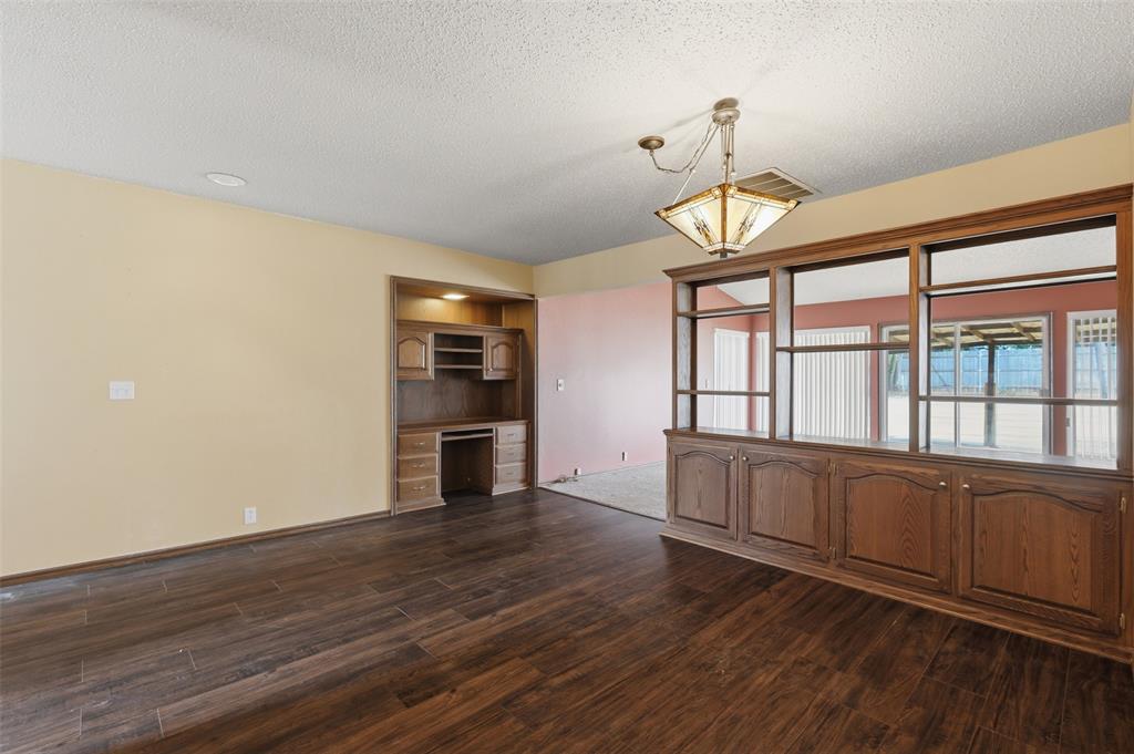 5th image of 10337 Kendal Ave, Yukon, OK 73099 | MLS# 1244337