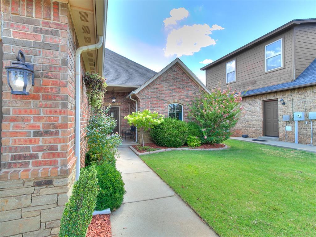 2nd image of 18305 Haslemere Ln, Edmond, OK 73012 | MLS# 1244340