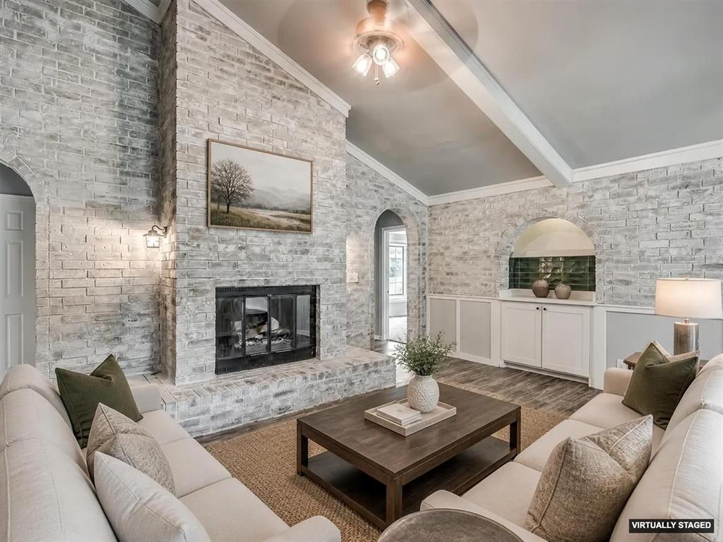 2nd image of 1406 E Bradley St, Shawnee, OK 74804 | MLS# 1244374