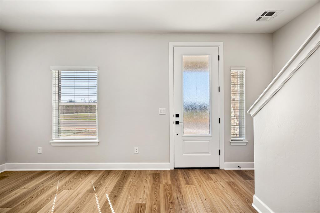 2nd image of 12009 Sw 30 St, Yukon, OK 73099 | MLS# 1244403