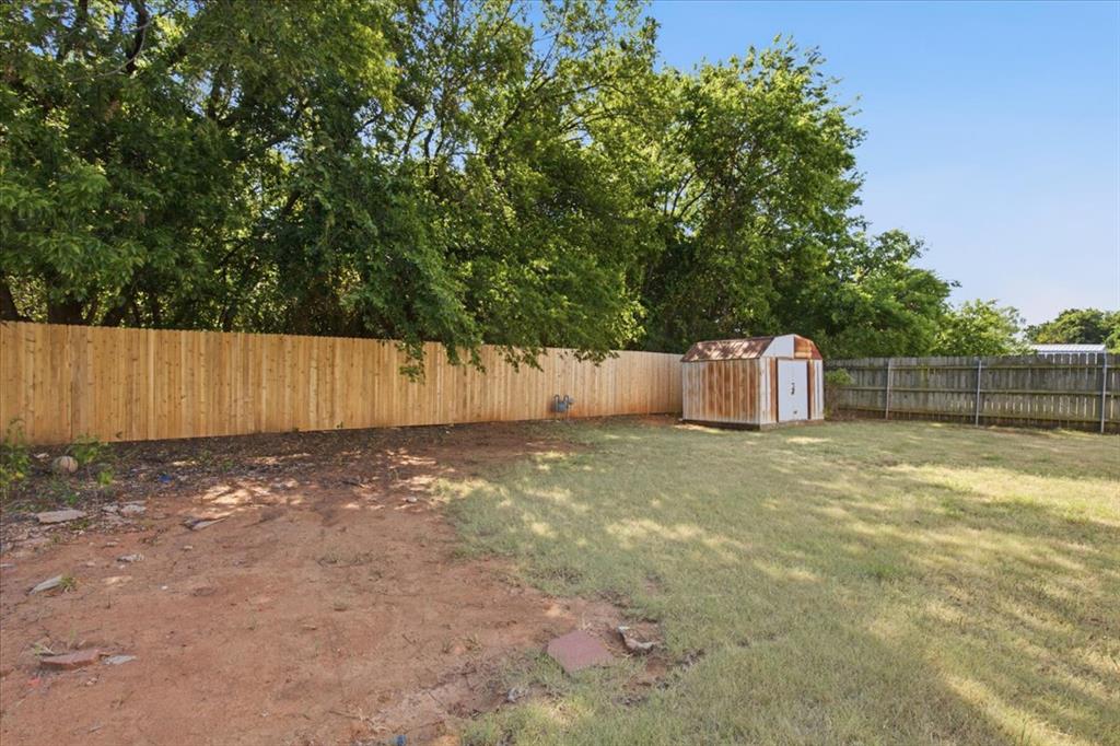 17th image of 1500 Autumn Dr, Moore, OK 73160 | MLS# 1244404
