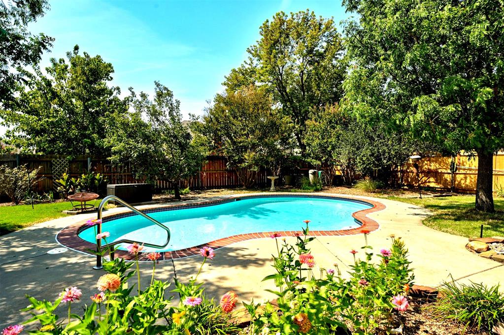 1st image of 4100 Drawbridge Ln, Norman, OK 73072 | MLS# 1244412