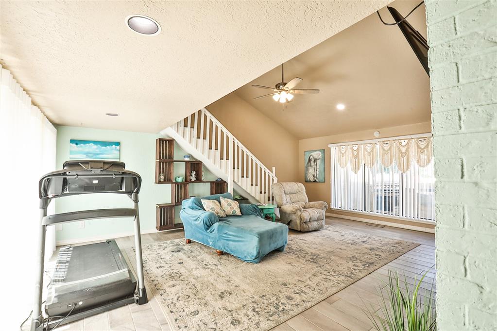 4th image of 225 Se 28Th St, Moore, OK 73160 | MLS# 1244475