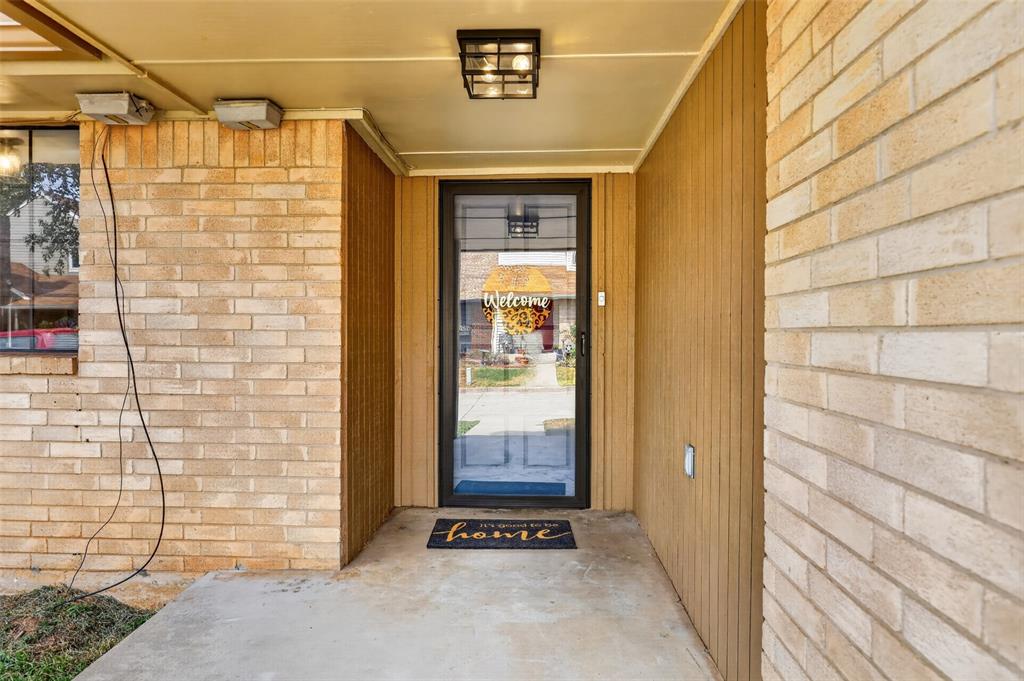 2nd image of 105 N Village Oaks Dr, Oklahoma City, OK 73130 | MLS# 1244488