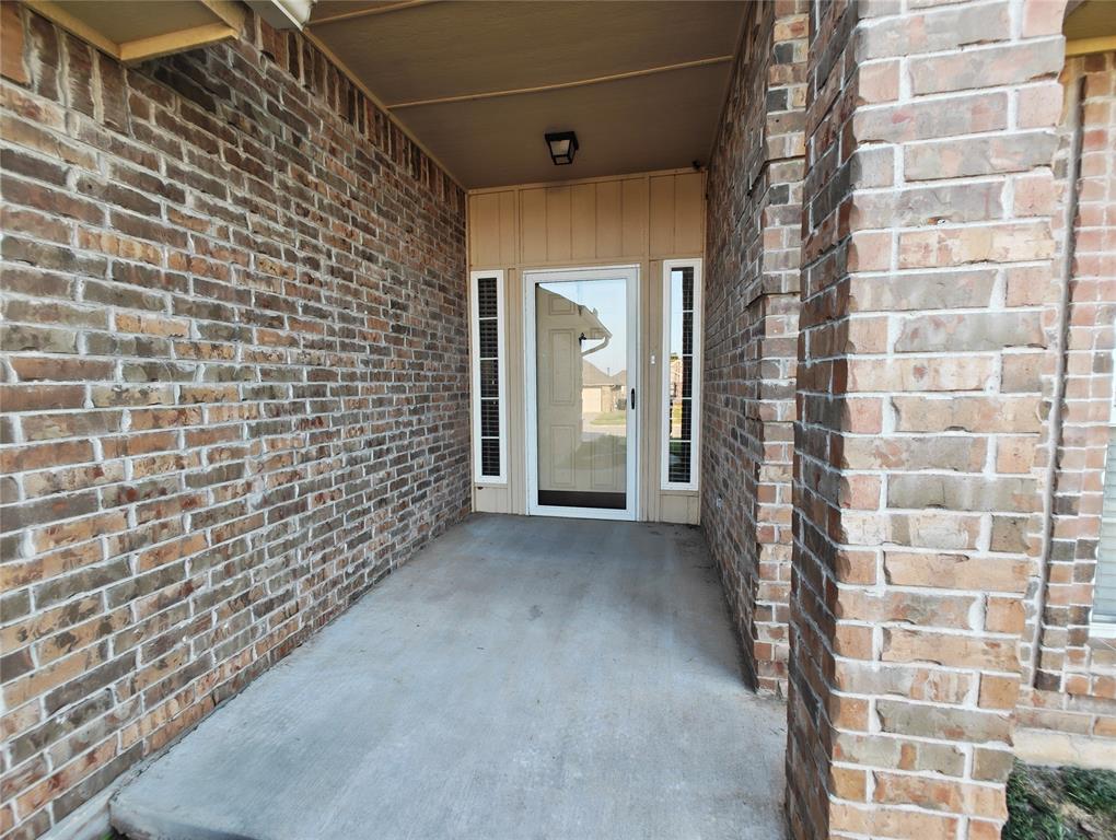 2nd image of 4213 Kensington Dr, Moore, OK 73160 | MLS# 1244497