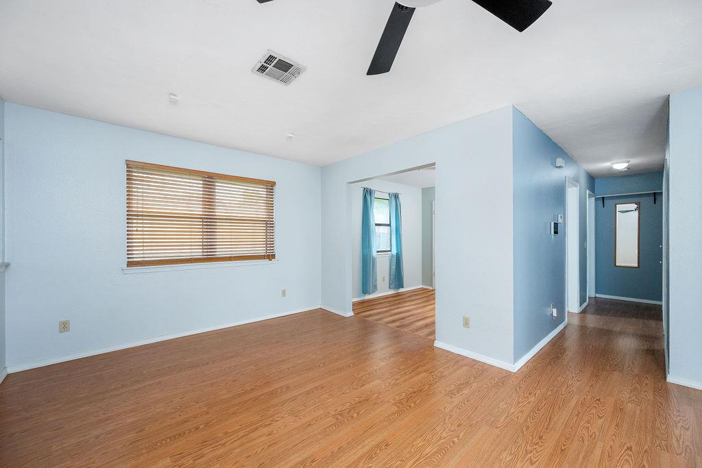 4th image of 1624 Apian Wy, Edmond, OK 73003 | MLS# 1244498
