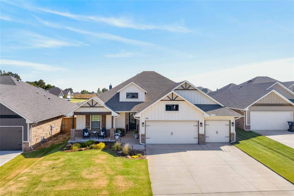 1st image of 908 Se 30th St, Moore, OK 73160 | MLS# 1244518