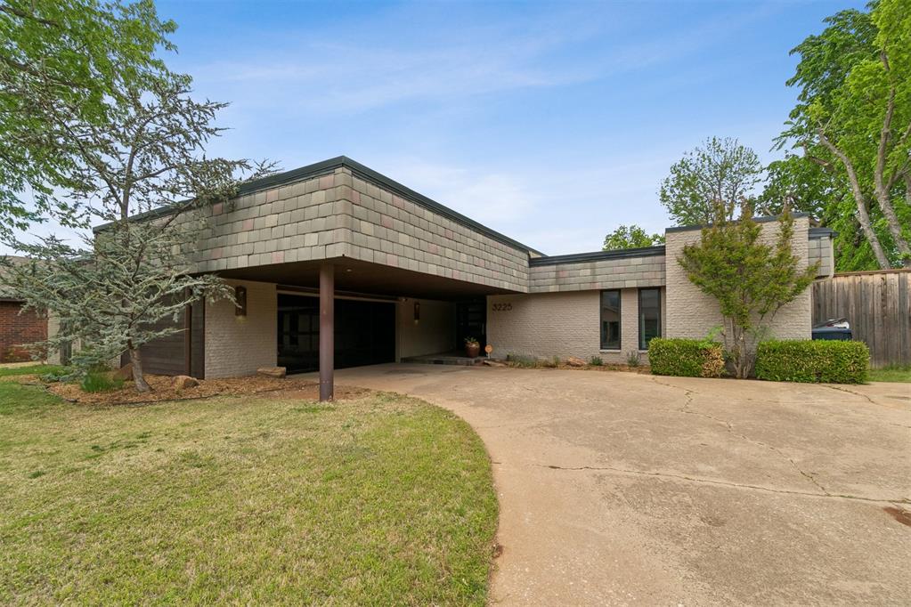 34th image of 3225 Stonybrook Rd, Oklahoma City, OK 73120 | MLS# 1244543