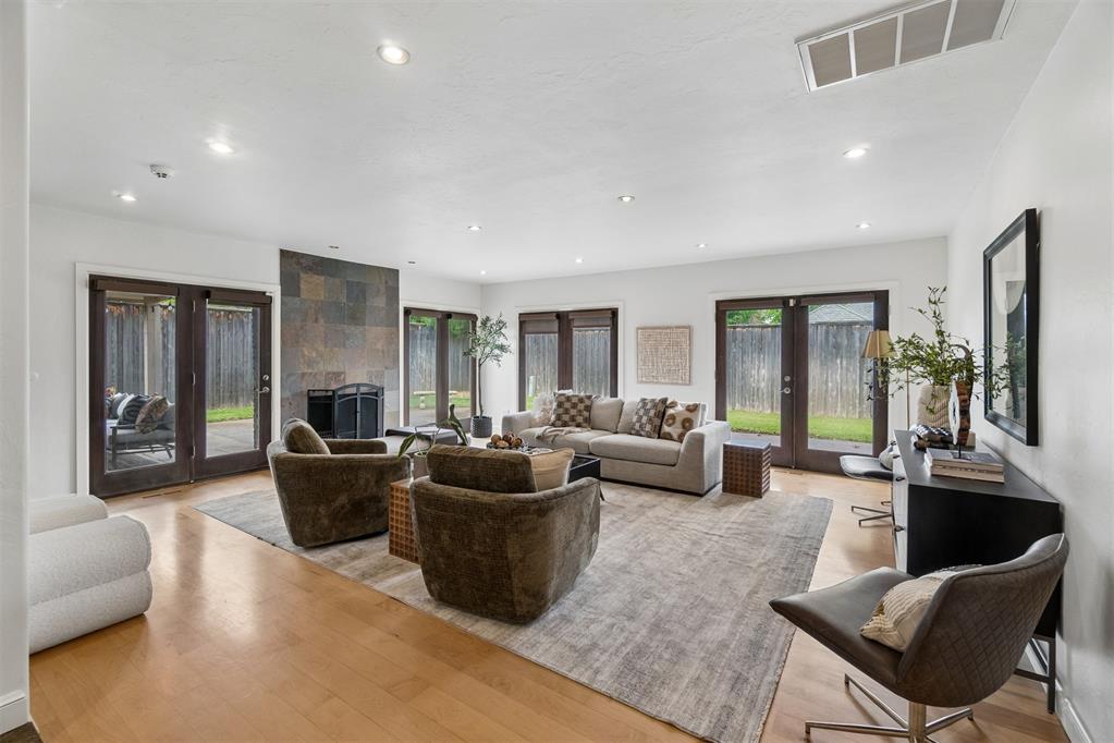 2nd image of 3225 Stonybrook Rd, Oklahoma City, OK 73120 | MLS# 1244543