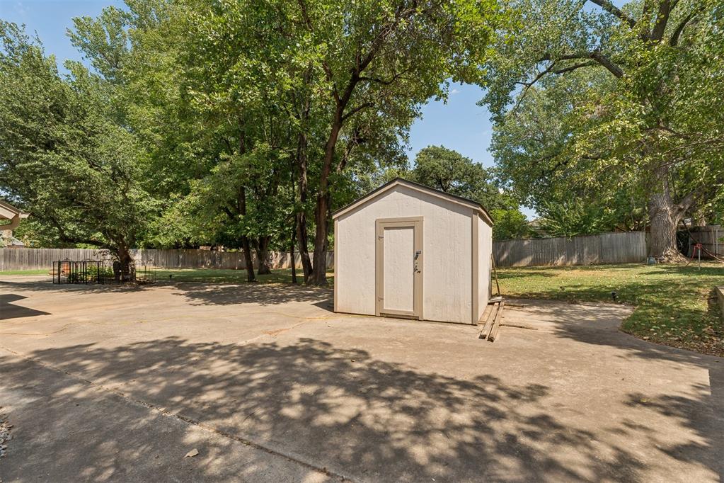46th image of 2008 Mistletoe Ct, Edmond, OK 73034 | MLS# 1244545