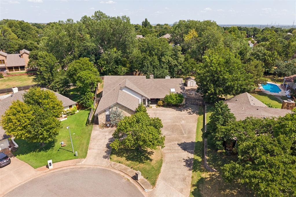 1st image of 2008 Mistletoe Ct, Edmond, OK 73034 | MLS# 1244545