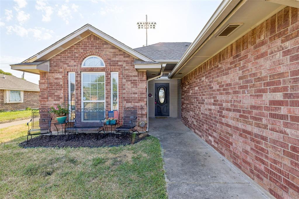 2nd image of 15900 Vicki Dr, Oklahoma City, OK 73170 | MLS# 1244562