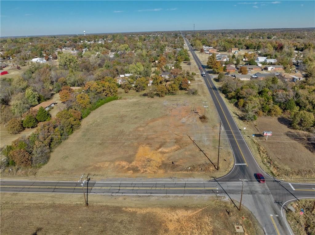 3rd image of 10955 Ne 10Th St, Oklahoma City, OK 73130 | MLS# 1244605