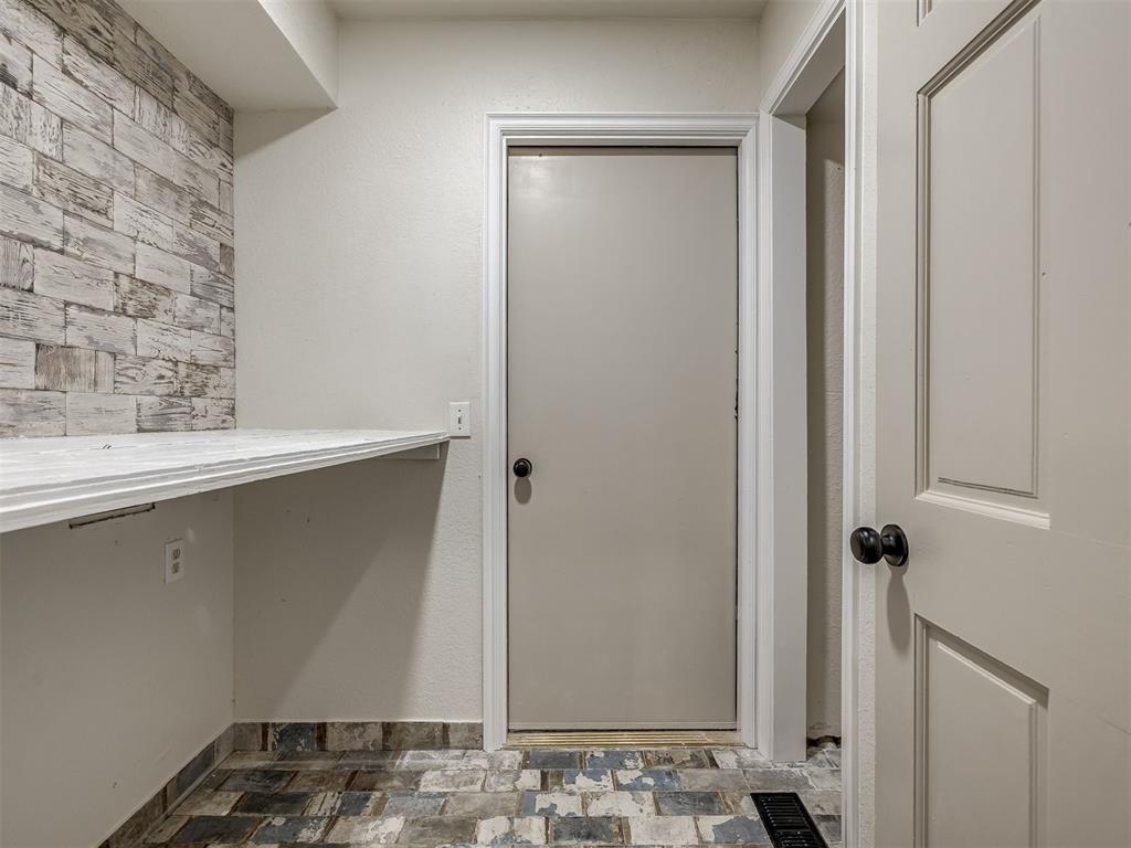 50th image of 2705 E Hills Dr, Moore, OK 73160 | MLS# 1244620