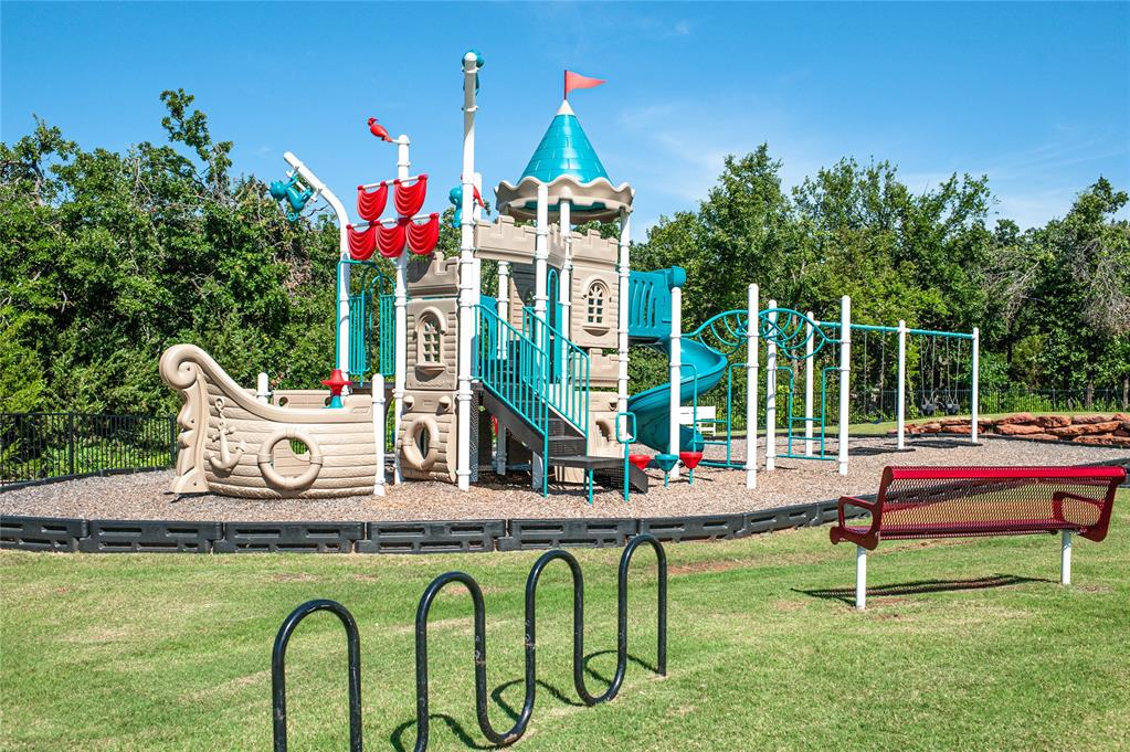 50th image of 1709 Parkwood Ave, Edmond, OK 73034 | MLS# 1244648