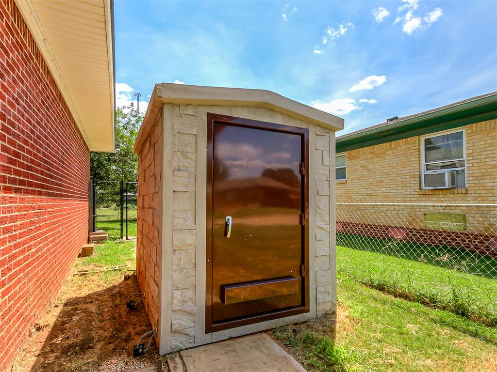 33rd image of 925 W Creek St, Lindsay, OK 73052 | MLS# 1244649