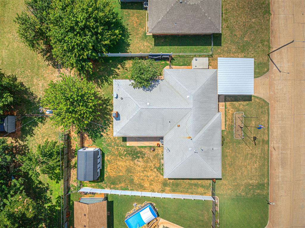 4th image of 925 W Creek St, Lindsay, OK 73052 | MLS# 1244649