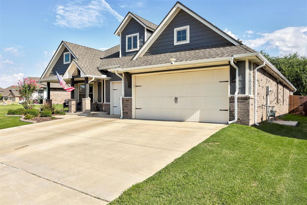 2nd image of 12821 Sw 6th St, Yukon, OK 73099 | MLS# 1244698
