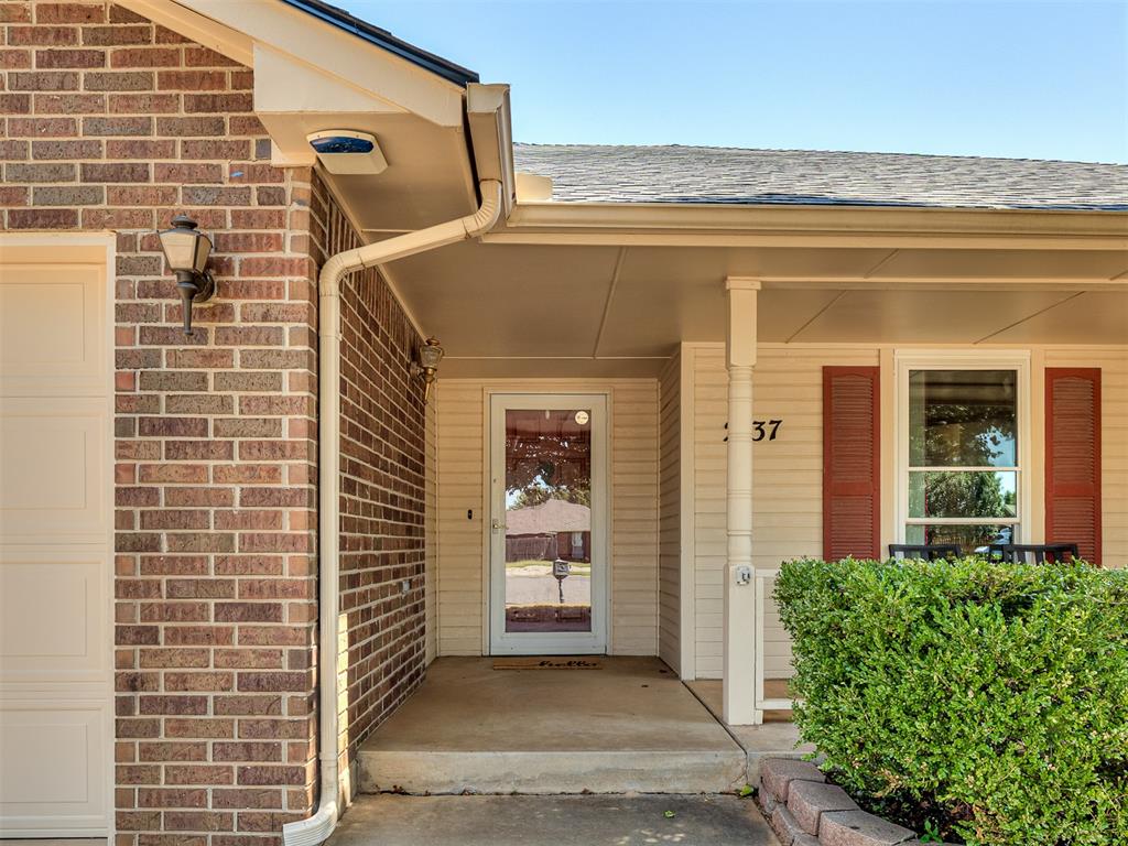 3rd image of 2137 Ne 13Th St, Moore, OK 73160 | MLS# 1244718
