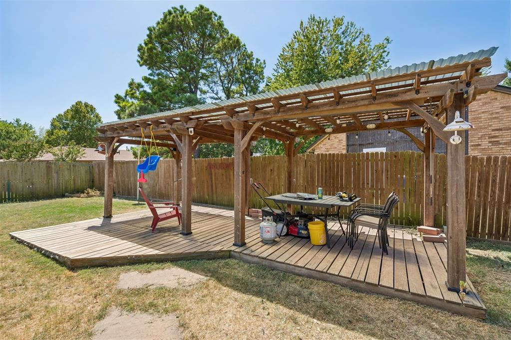 41st image of 1802 Barb Dr, Norman, OK 73071 | MLS# 1244735