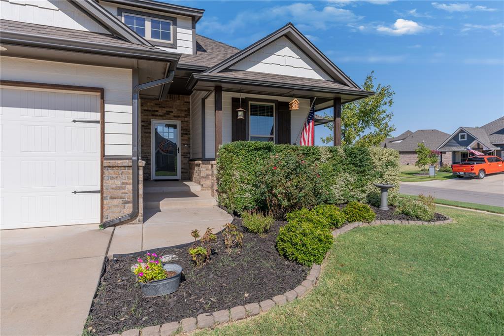 2nd image of 701 Patrick Wy, Yukon, OK 73099 | MLS# 1244750