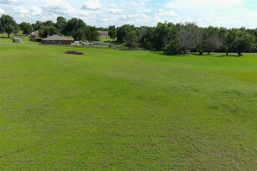 2nd image of 107 Eastwood Dr, Guthrie, OK 73044 | MLS# 1244753