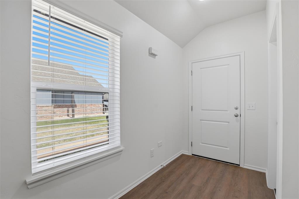 4th image of 9206 Mclendon Ct, Oklahoma City, OK 73132 | MLS# 1244755