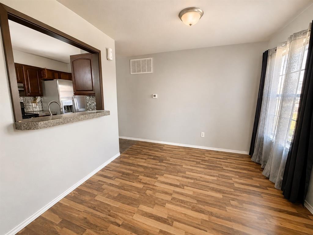4th image of 526 Clover Rd, Moore, OK 73160 | MLS# 1244759