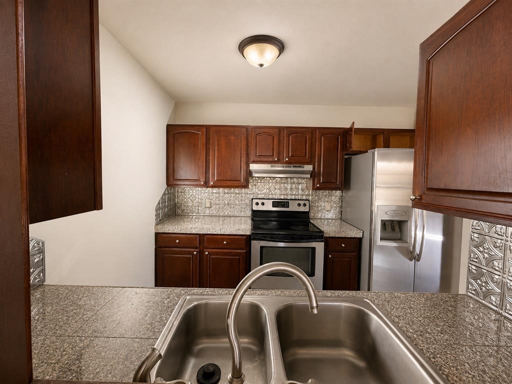 5th image of 526 Clover Rd, Moore, OK 73160 | MLS# 1244759
