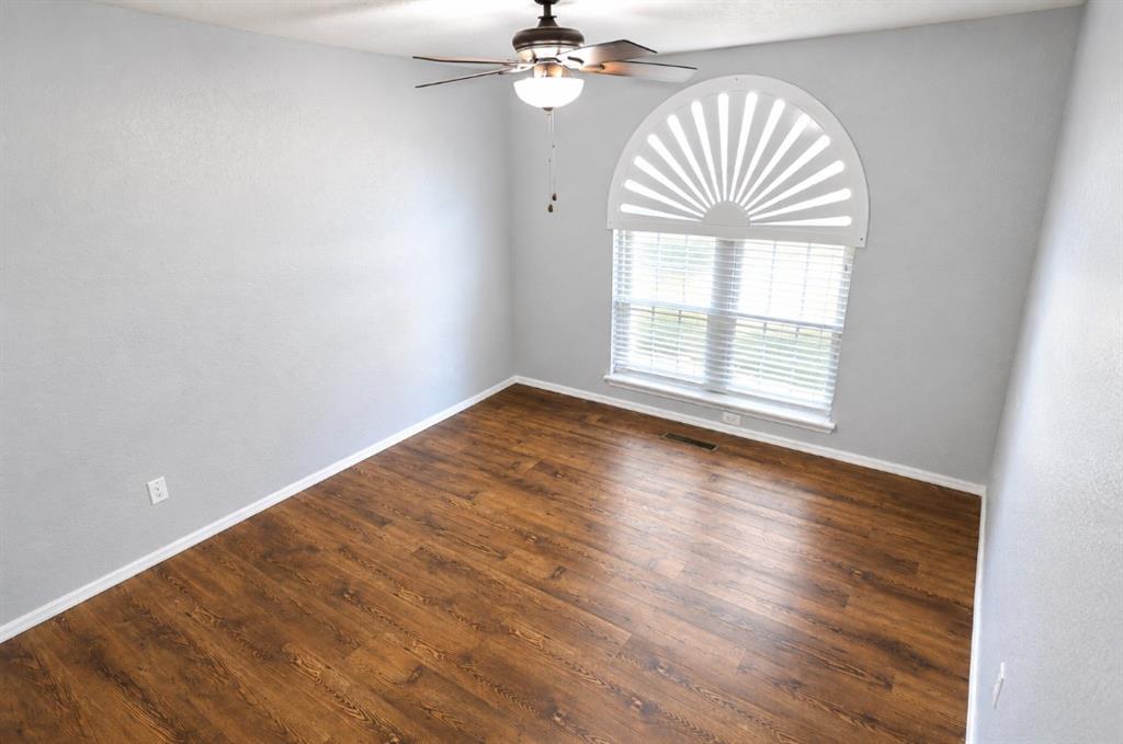 4th image of 1017 Blue Ridge Dr, Edmond, OK 73003 | MLS# 1244764