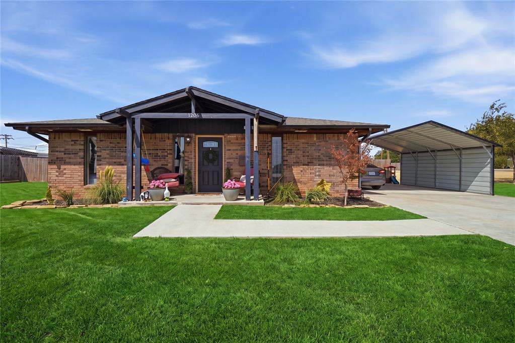 1st image of 1206 N Market St, Cordell, OK 73632 | MLS# 1244768