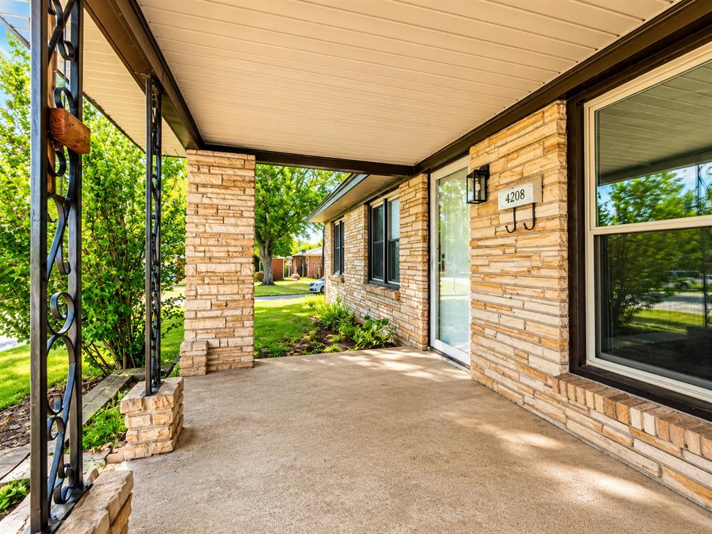 3rd image of 657 E Frolich Dr, Oklahoma City, OK 73110 | MLS# 1244774