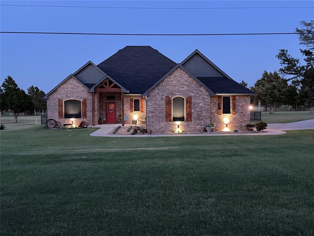 1st image of 2040 S May Ave, Guthrie, OK 73044 | MLS# 1244778