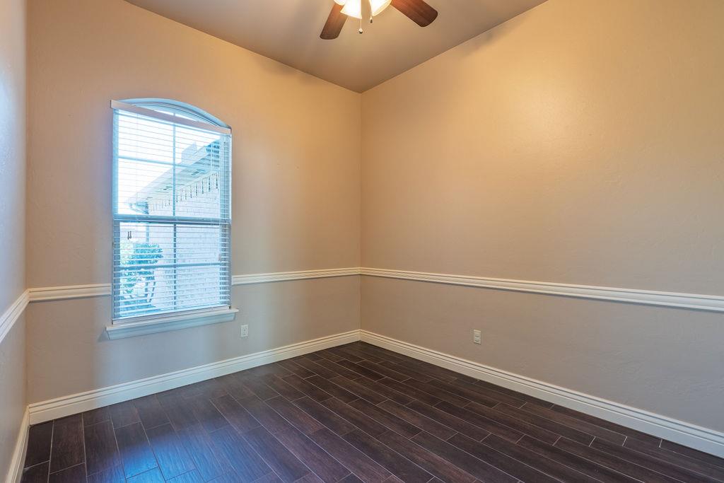 4th image of 19033 Meadows Crossing Dr, Edmond, OK 73012 | MLS# 1244804