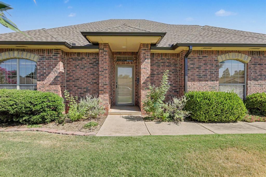 3rd image of 4201 Nw 54Th St, Oklahoma City, OK 73112 | MLS# 1244809