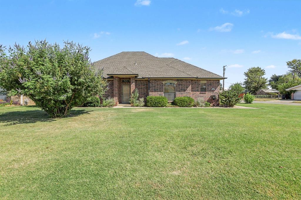 2nd image of 4201 Nw 54th St, Oklahoma City, OK 73112 | MLS# 1244809