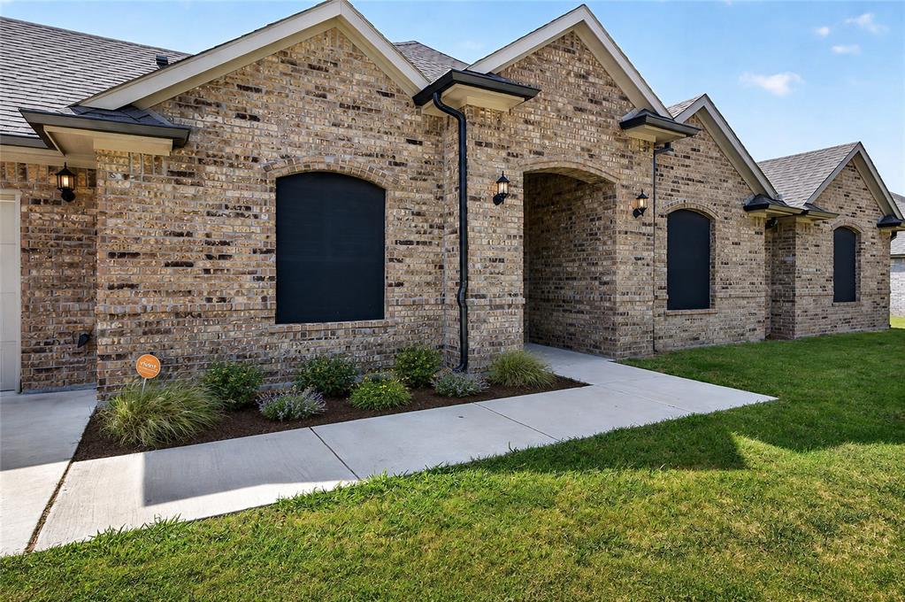 2nd image of 98 Rancho Sol St, Durant, OK 74701 | MLS# 1244845