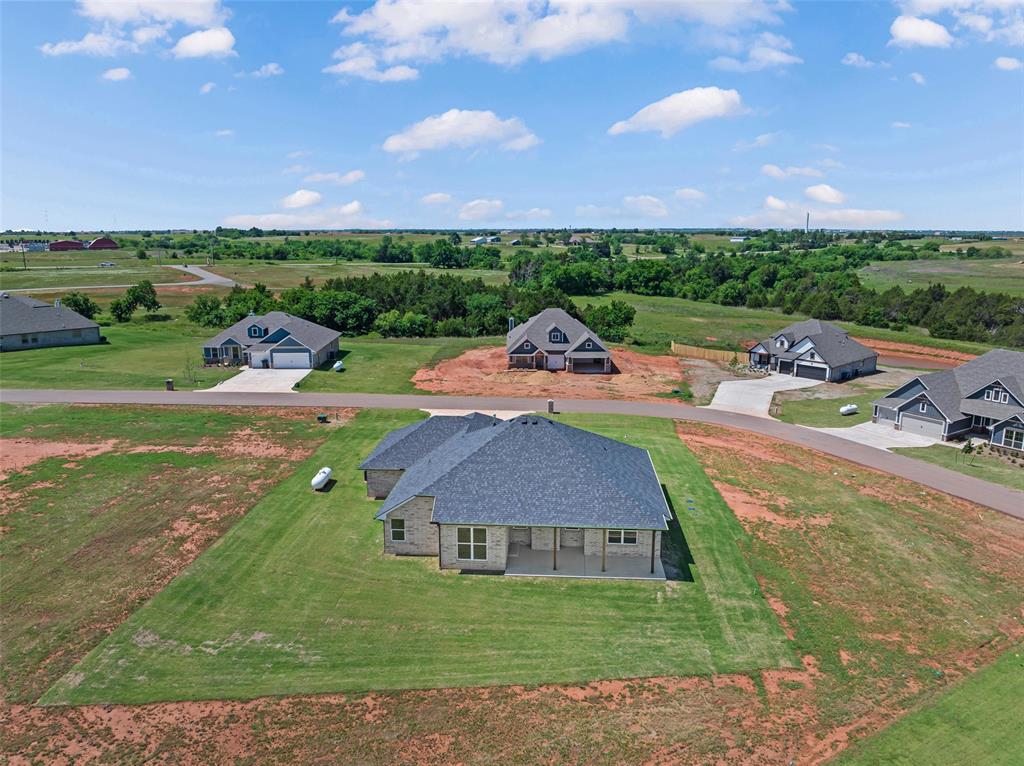 2nd image of 600 Still Mdws, Guthrie, OK 73044 | MLS# 1244872