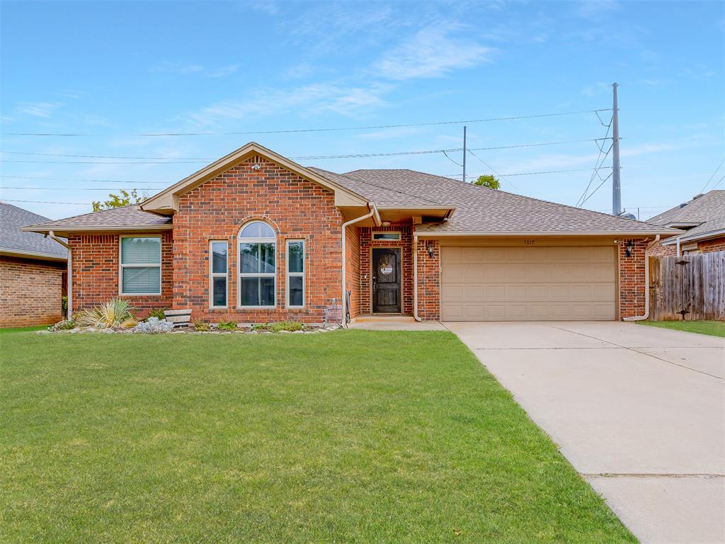 1st image of 1617 Pinnacle Ln, Edmond, OK 73003 | MLS# 1244891
