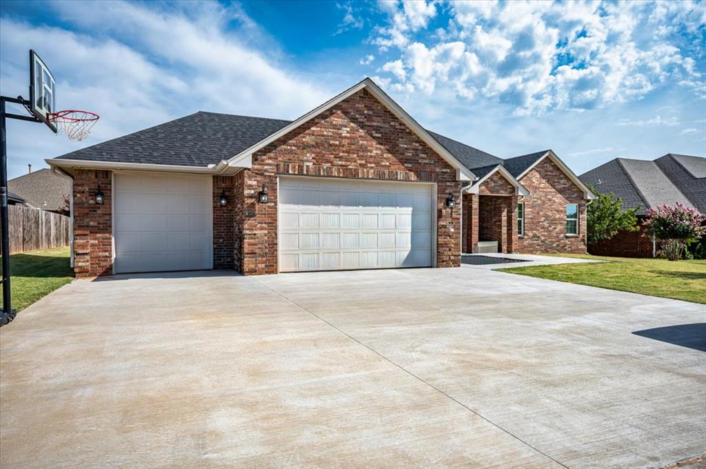 3rd image of 1523 W Diamond Wy, Mustang, OK 73064 | MLS# 1244901