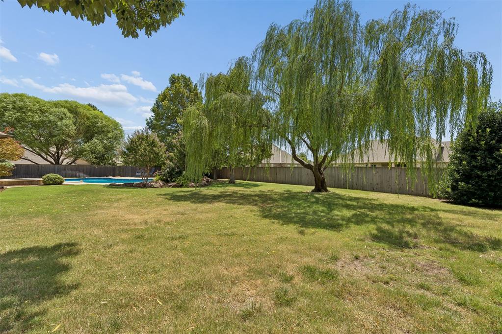 33rd image of 1300 Redbud Ct, Moore, OK 73160 | MLS# 1244916