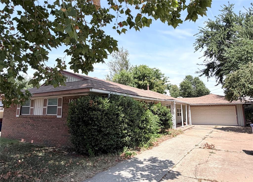 3rd image of 1029 W Peebly Dr, Midwest City, OK 73110 | MLS# 1244966